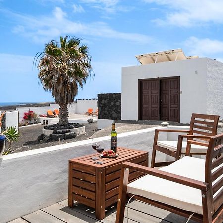 Playa Marina Eco Bungalow Arrieta Arrieta  Zewnętrze zdjęcie